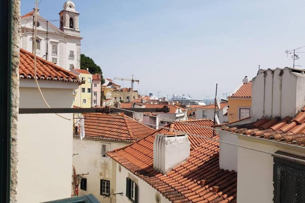 Inloveapartments - Typical Alfama Balcony Lisboa Extérieur photo